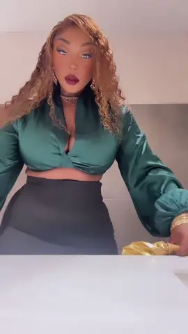 Pressure #fypシ゚viral #june2024 #blackwomen #plussizefashion #fashiontiktok #curvytiktok 
