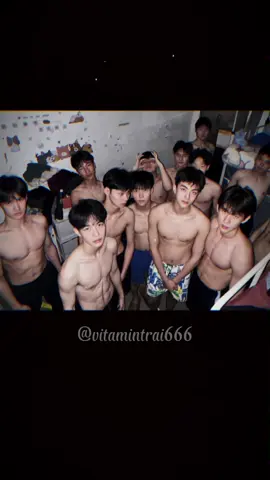 Đột nhập vô ký túc nam💋 #vitamintrai666 #douyin抖音 #traitrung #handsome #cucpham #traideptrungquoc #traidep #ktxnam #6mui #bancungphong 