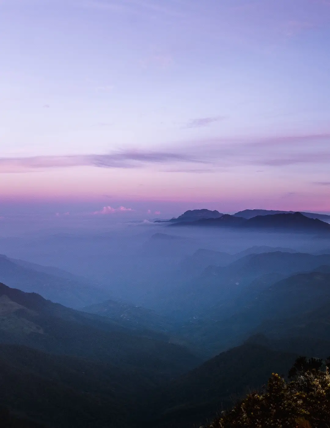 El frío intenso no era un obstáculo para disfrutar de este amanecer 5:59 am. #amazonasperu🇵🇪 #goyelsin #Outdoors #chachapoyas #fotografiadepaisaje #paisajesperuanos🇵🇪🏞🍂 