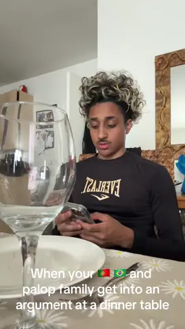 They always start the arguments out of nowhere😭😭#fyp #viral #portugal🇵🇹 #palops🇦🇴🇲🇿🇸🇹🇨🇻🇬🇼 #brazil🇧🇷 #viralvideo #funny #dinner 