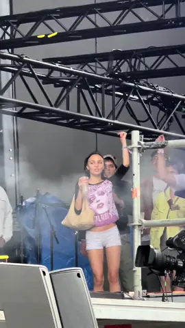 🌺 🌺 🌺 🌺 #barcelona #primavera #070shake #lilyrosedepp 
