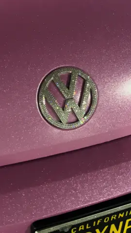 Prob my fav thing about the damn car. 😂👌🏻✨ #pinkbeetle #pinkcar #volkswagen #volkswagenbeetle🚘 #sparkle 