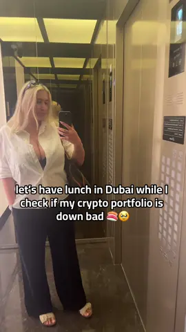 lunch in Dubai 🏖️☀️ #dubai🇦🇪 #summervibes #crypto #cryptok #cryptocurrency #cryptogirl #fypage #summer2024 