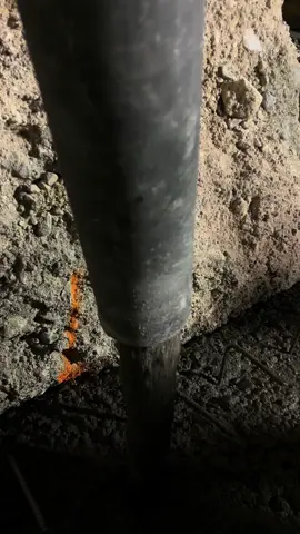 Pumping and dumpin #cementero #footings #bien wango 