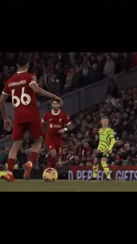 Trent Alexander-Arnold 🏴󠁧󠁢󠁥󠁮󠁧󠁿🔥👏🏾 #fotball #trentalexanderarnold #skills #fy #dribles #fotballtiktok #viralvideo #inglaterra #PremierLeague #liverpool #prime #foryou #fyy #kk 