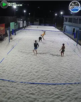 Hoje foi dia daquele futvôlei com os amigos 🏐🥰👏🏼 Obs: preciso melhorar muito 😅😅😅 Mas nessa rodada deu bom 🙏🏼 #futvolei #eutotentando #amigos #eugebeach #Eugenopolis #tiktok #viral #barrigadetanquinho #amoesportes #boanoite #aondenoschegou #boanoite 