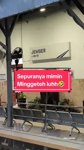 Sepuranya mimin mingget eh dulu gess..heheheheh #visitjember #visitindonesia #jember #visitters #wisatadijember #makanandijember #wisatajember #jembertiktok #andriejember #stasiun #stasiunjember #kai #railway #rail #keretaapi #keretaapiindonesia 