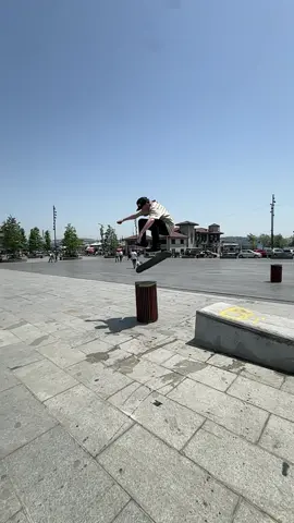 Istanbul,Turkey 🇹🇷 Has some of the best skate spots 🕌🛹 More clips coming soon! 🎥  #istanbulturkey #skateboardingisfun #skatelife #Skateboarding 