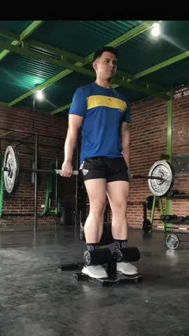 Admito que nunca lo habia hecho pero lo recomiendo 10/10 #cuadriceps #powerlifting #gym #viral #gymmotivation #foryoupage 