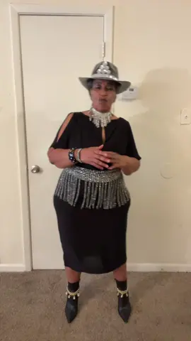 I’M COUNTRY GIRL GLIDING🤣 #countrygirl #gliding #southerngirl #ilovesouthernsoulmusic @marcellusthesinger #fashion #cowgirl #black #cowboy #linedance #fashionista #tiktok #fyp #tiktokindia #foryoupage 