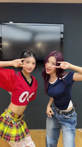 ❤️🤘💫🤘💙 #ShootingStarchallenge with #BADVILLAIN #배드빌런 #KELLY #켈리 @BADVILLAIN  #김다연 #DAYEON #Kep1er #케플러 #Shooting_Star #Kep1going_On #NewMusic