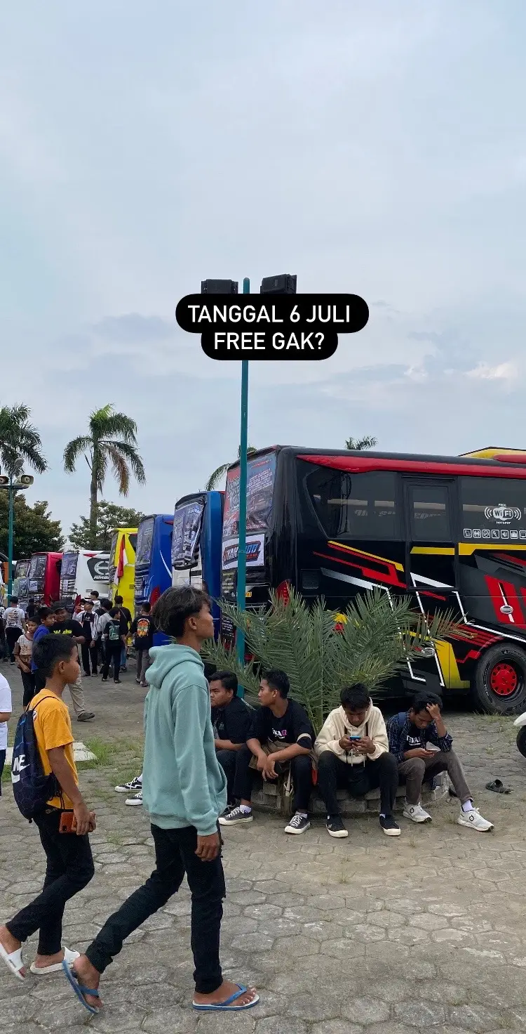 #kecamatan #penakngetrip #penakngebis #opentrip #tripmania #fypシ゚viral #trending #busmaniacommunity #ponorogo24jam #madiun24jam #ntts #ponttstrans @Squad Ngidam Bus @Jatiman Raceway @Tonikecil24 