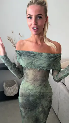 Green dress yes or no?