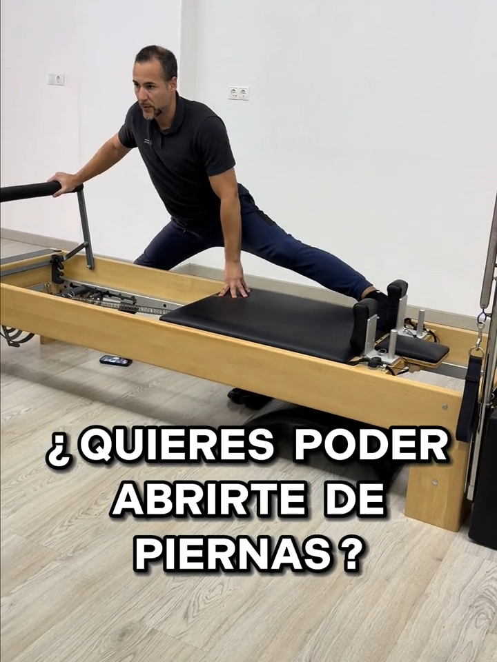 🤸🏻 ¿ Quieres poder abrirte de piernas? Mira este vídeo 😯 #reformerpilates #reformerworkout #pilates #pilatesworkout #jaumemasia #moto2 #premiumfisioclinic #estiramientos #estiramientoaductores