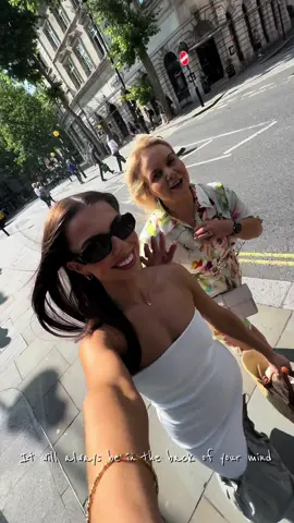 London with my best friend in the world  — 💗  I can’t even put into words how special this trip was, memories I will never forget.. @lorrainemcd1 you are truly the best there is✨💕👰🏻‍♀️ 