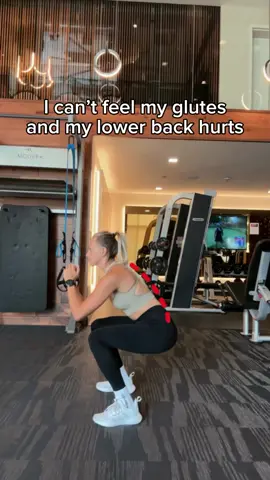 Stop Hurting Your Back! Must-Know Squat Tips Revealed ✅👇🏼 1. Foot Position: Stand with your feet shoulder-width apart, toes slightly pointed out. 2. Hips Back: Start by pushing your hips back like you’re sitting in a chair. 3. Straight Back: Keep your back straight—don’t let it round. 4. Knees in Line: Make sure your knees stay behind your toes as you go down. 5. Weight on Heels: Keep your weight on your heels, not your toes. 6. Push Through Heels: Stand back up by pushing through your heels. 7.Engage Core: Tighten your core to support your back.  Remember, the goal is to keep your form clean to avoid any strain on your lower back. Save it for later!  Drop a follow cuz I daily post tips on how to do different exercises. Also, in my 🅱️i🅾️ you will find a free guide on consistency and a lot of other perks! Check it out.  #fitnesstips #correctform #gymtips #gymgirl #gymmemes #Fitness #fitnessmotivation #GymLife #gymrat #gyminspiration #tecnique 