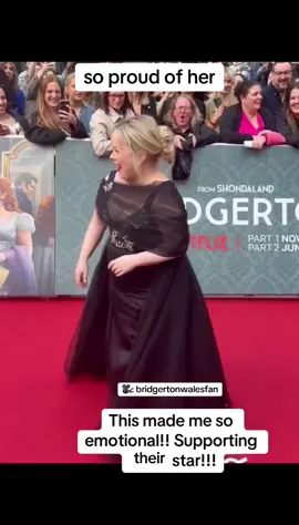 so proud of how far she has come - 🎥: @Lisa🏴󠁧󠁢󠁷󠁬󠁳󠁿  - #chillikethat #derrygirls #bridgerton #nicolacoughlan #netflix #show #series @nicolacoughlan 