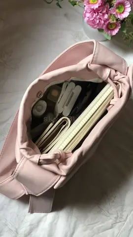 🎀 #pink #bag #bagforyou #leatherbag #collegebag #coquette #aestheticbag 