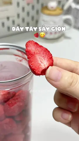 Dâu tây sấy giòn 🍓😋 #anvattiktok #anvat #xhuongtiktok #viralvideo 