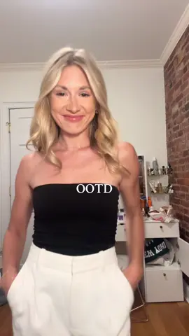 #OOTD by @Aritzia will link🔗 in my shop my if anyone wants to be twins just lmk🥰 #ootdfashion #outfitoftheday #outfitideas #aritzia 