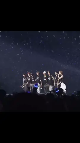 #straykids #felix #hyunjin #bangchan #changbin #leeknow #jisung #seungmin #jeongin #kpop 