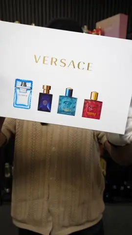 Versace, Moschino and Michael Kors Miniature Fragrance Gift Sets Discount Deal #giftset #giftforhim #giftforher #tiktokmademebuyit #topdealsdailyuk 