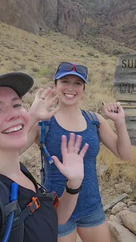 My friend Marie visited me in Arizona and wanted to come hiking with me! We climbed up to Flat Iron - one of my favorite hikes in the area 😊 #Hiking #womenwhohike #hikeaz #superstitionmountains  #Outdoors #outdooradventures 
