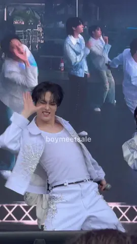jiung's energy is just as good as ever 😭😭😭 SO GREAT TO SEE HIM AGAIN #p1harmony #jiung #jiungp1harmony #piwon #govballnyc #govenorsball 