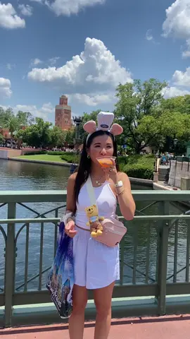 will be going to disney until i die 🫶🏼 #disneytok #disneyworld #epcot #OOTD #outfitinspo #disney #outfitideas #florida #adulting 
