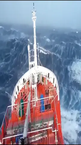 The ship was caught in a strong storm in the Atlantic Ocean #ship #vessel #atlantic #ocean #angry #atsea 