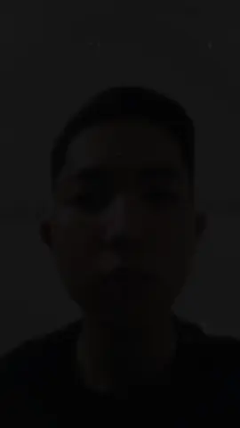 Họ gọi anh là....