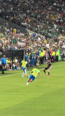@Vini Jr. 🇧🇷🕺🏻⚽️ #fyp #Soccer #futbol #futebol #fut #viniciusjunior #viral #trending #brazil #mexico 
