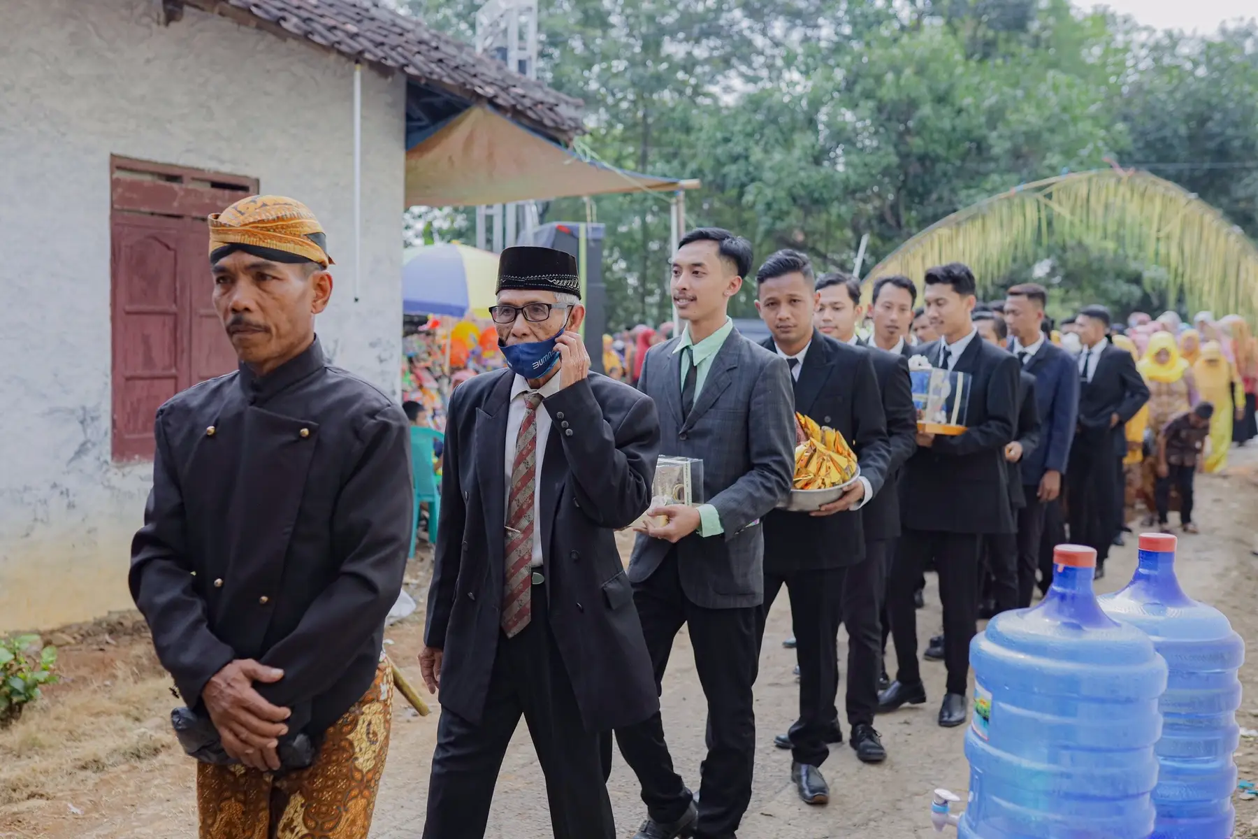 bahkan semua akan baik jika, suk tanggal semene jaluk wektu to tenogone ya. #karangtaruna #baturmanten #adatjowo 