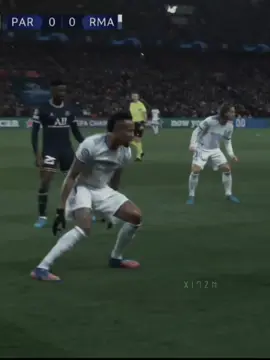 ميليتاو vs  مبابي 🔥 ميليتاو في فورمته الجبارة 2022. الان الجميع يحمله الاخطاء هذا غير انه كان احد اهم اسباب تحقيق لقب الخامسة عشر، ما علينا بس ميليتاو راح يلجم الجميع 🤌. #الكره_المستديره💎 #دايموند💎 #edermilitao #fyp #fyppppppppppppppppppppppp #realmadrid #halamadrid #militao #mbappe #fy 