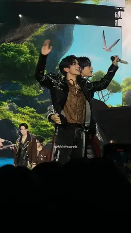 บรรยากาศ (Ban Ya Kaad, originally sung by Only Monday) - POND PHUWIN GEMINI FOURTH FOCUS  #LOLFANFEST2024 #LOLFANFEST2024D1 #LOLFANFEST2024D2 #gmmtv #geminifourth #pondphuwin #ppnaravit #phuwintang #gemini_nt #gemini #gemininorawit #fourthnattawat #fourthig #zxycba #zyxcba #fyp #fypシ゚viral #fypage #foryou #foryoupage 