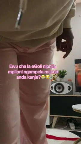 Niphila mpiloni vele lana eGoli?, cha kuyabanda😭 #maskandi #amabhinca #zulutiktok #mphiwethusi❤️ #fypシ゚viral #fypppppppppppppp #fyp #ijuba #amatlb #fyyyypppppppppppppppppシ 