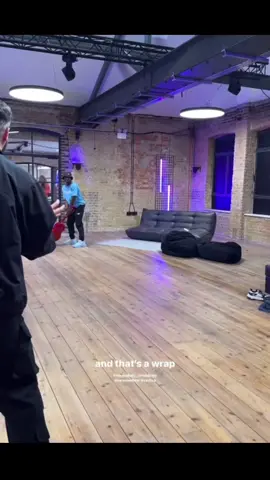 harry and tobi bts of inside😆 #sidemen #w2s #harrylewis #tbjzl #zerkaa #bts #inside 