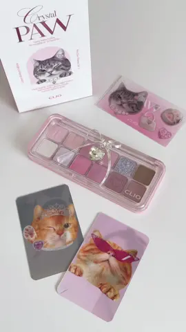 clio luxury koshort palette 🐈‍⬛🎀 this brand is making cat lovers break their bank with this collection  ⠀ #clio #proeyepaletteair #luxurykoshort #palette @cliocosmetics_global @클리오 찐 @OLIVE YOUNG Global 