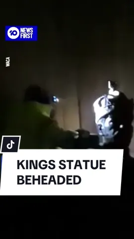 A statue of King George V has been beheaded and vandalised in Melbourne on the King’s Birthday public holiday. The statue in Kings Domain, Melbourne, was decapitated and covered in red paint, with the phrase “the colony will fall” spray painted on the plinth. The vandals filmed their actions, and have shared clips on social media. Police were called to the site at around 9am this morning, and are urging anyone with information to contact Crimestoppers. #kinggeorge #kingsstatue