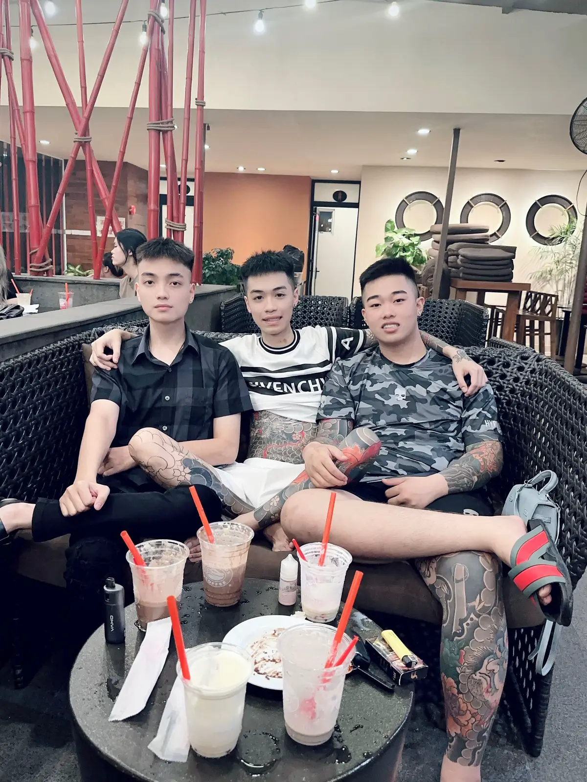 Tâm hồn thư sinh,sống với đời bằng tình cảm,mỗi tội giao diện hơi chiến 🤣 #xuhuong #fypシ #trend 