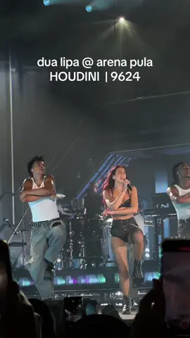dua lipa arena pula houdini dance break & outro #fyp #dualipa #radicaloptimism #dua #pula #arena #houdini #concert #foryou #tour @Dua Lipa 