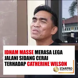 Idham Masse terlihat senang atas putusan majelis hakim terkait gugatan nafkah lampau yang diajukan Catherine Wilson ditolak oleh Majelis Hakim, Pengadilan Agama, Depok, Jawa Barat.  Ingin tahu selengkapnya? Tonton hanya di Youtube Channel Starpro Indonesia #starproindonesia #idhammasse #viral #catherinewilson #fyp