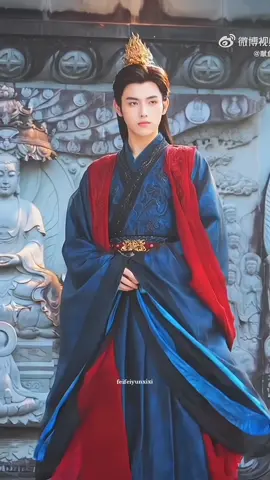 Chen Feiyu as Sima Jiao so hot (another edit)❤️🔥 Title: 献鱼(xianyu) Adapted novel: Offering Salted Fish To Master by FuHua Genres: Romance, Xianxia, Fantasy Total Episodes: 40 Airs: 2025?? Network: Youku #ChenFeiyu #ArthurChen #陈飞宇 #献鱼 #XianYu #noveladaptation #chinadrama #foryou #fyp 