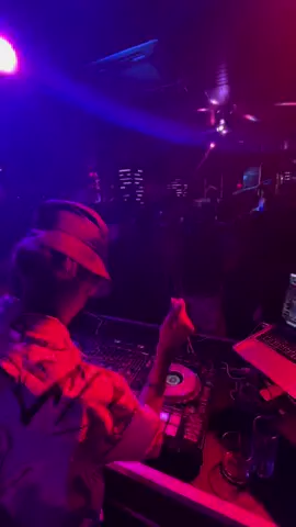 Tanzania popped off differently 🇹🇿 #dj #nightclub #remix #daressalaam #tanzania 