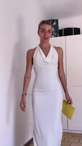 🤍  @BERSHKA   #fypシ゚ #fypシ゚viral #bershkastyle #OOTD #outfitinspo #whitedress #fashiontiktok #amberclaire 