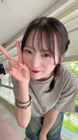 サイズが大きいのしかなかった〜。でも残りの1点で可愛くて買っちゃった〜。 そーゆーことある？🫣👖🩶 #めざましテレビ #三つ編み#みつあまみ8 #小栗有以