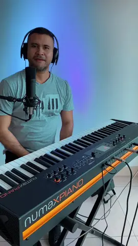 La serie Numa X made in Italy de StudioLogic para los mas profesionales de la musica!! #dunamisbolivia #studiologic #musicosbolivianos #pianos
