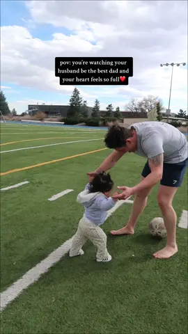 throwback to when she wasn’t walking yet 🥹 #CapCut #fyp #foryoupage #viral #trending #viralvideo #viraltok #MomsofTikTok #dadsoftiktok #youngmom #youngmomsoftiktok #firsttimemom #toddlersoftiktok #toddlermom #toddler #babiesoftiktok #girlmom #husbandwife #dad 