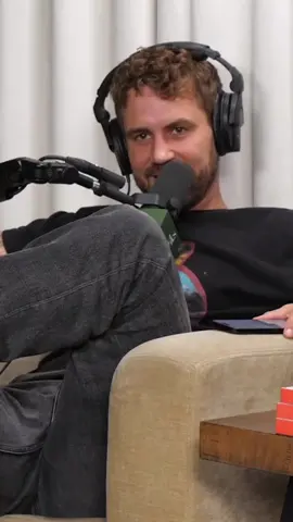 Dating as a single mom (Episode 760) @Nick Viall #nickviall #viallfiles #podcast #Love #dating #datingadvice #singlemom #mother #family #kids #selflove #manifest #commitment 