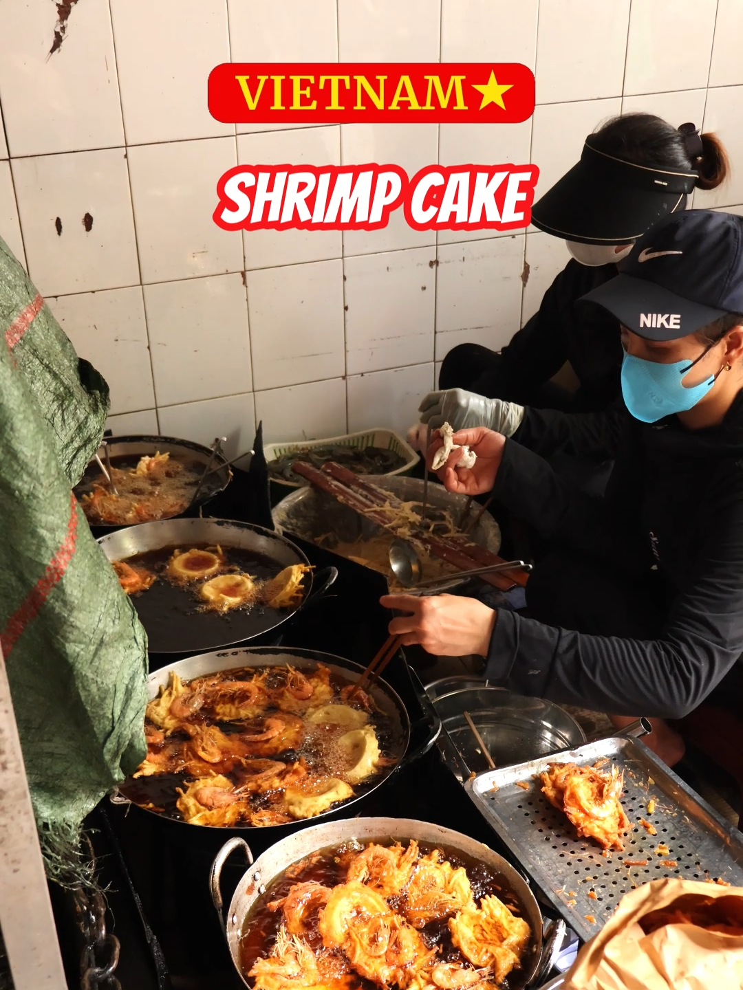 🦐Shrimp Cake🦐Bánh Tôm 🦐 For travelers visiting Hanoi, trying the shrimp cake is a must-do experience that guarantees a culinary adventure. From the bustling streets of the Old Quarter to the local markets and food stalls, this delicacy can be found in abundance. Whether enjoyed as a snack or an essential part of a full meal, the Hanoi shrimp cake offers a delightful blend of flavors and textures that will leave you craving for more. @vintagefoodfarm #Vietnam #food #travel #tour #vintagefoodfarm #eating #vietnamese #foodie #fun #holiday #vacation #shrimpcake #shrimp #prawn #oldquarterhanoi #Hanoi #Hue #Hoian #danang #traveling #vlog #satisfying #vietnam #fried #eat #streetfood #food #delicious #eating